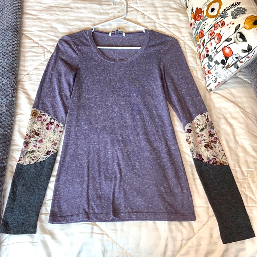 •BKE Long-Sleeve•